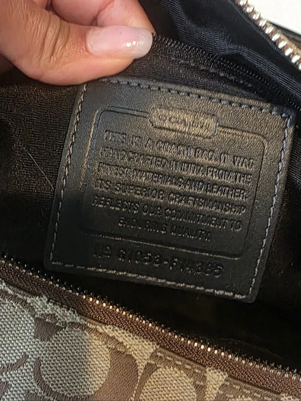 Coach Signature Canvas Tote Bag in Khaki/Chocolate/Black. Used Gread Condition.